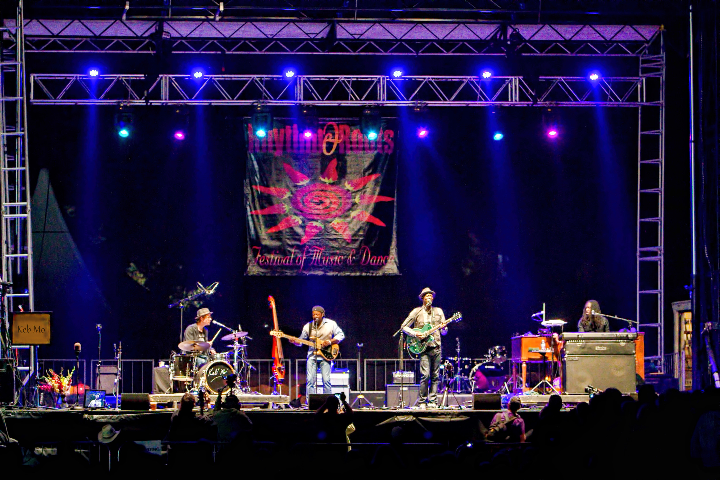 Keb Mo at the 
2015 Rhythm and Roots Festival