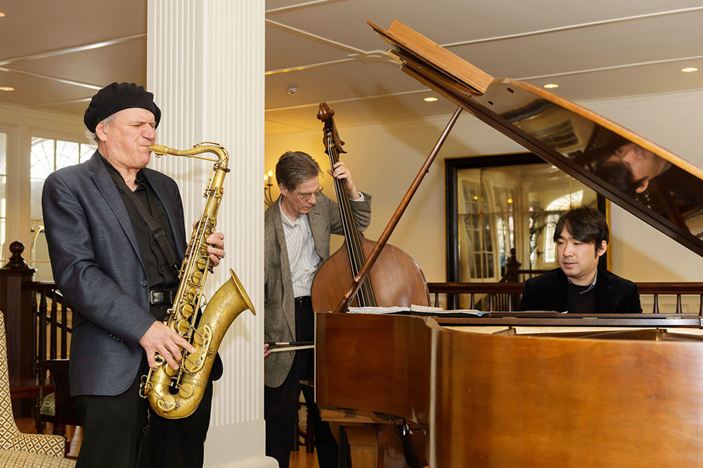 Live music – like jazz during Ocean House’s Sunday Jazz Brunch – elevates any dining experience